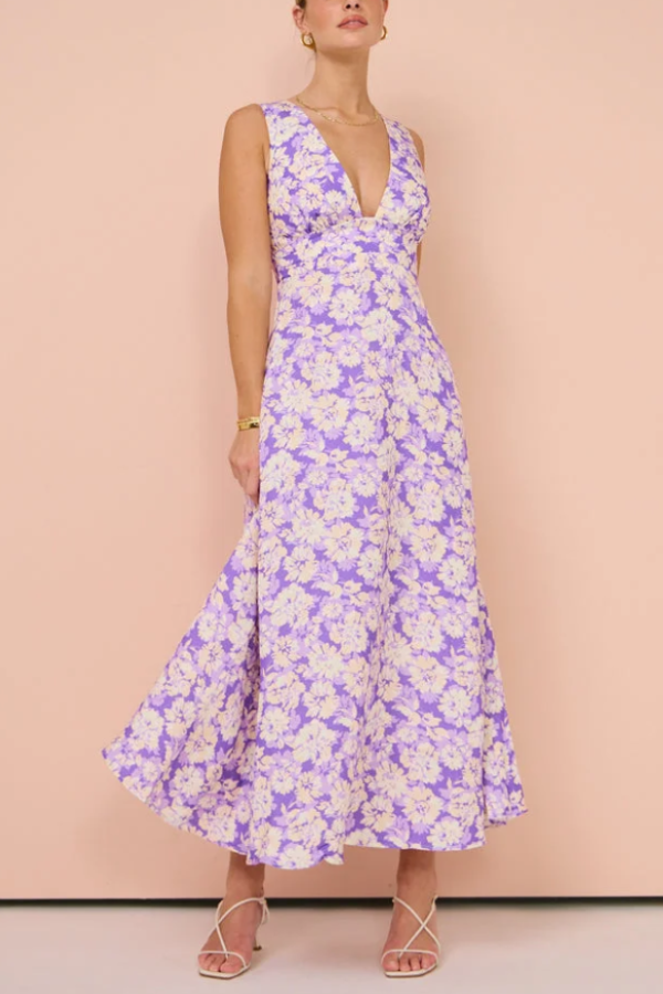 Robe longue imprimée violette sans manches à col en V