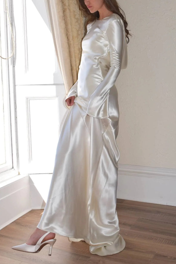 Robe longue en satin à col bénitier et dos ouvert Pearl Eden 