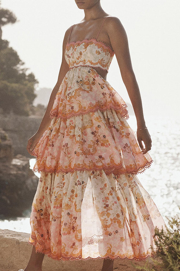 Charming Smile – Maxikleid mit Blumenmuster, gewelltem Spitzenbesatz am Rücken und Bindeband