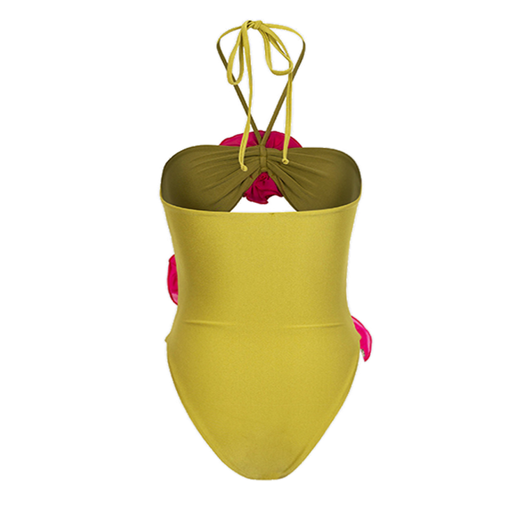 Maillot de bain une pièce à découpes et jupe à blocs de couleurs 
