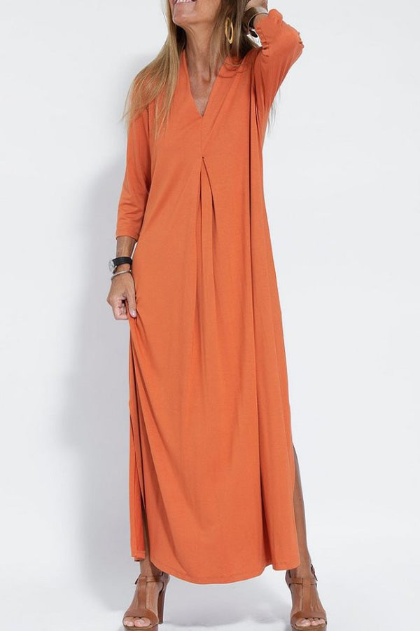 Robe longue fendue en tricot à manches trois-quarts et col en V de couleur unie