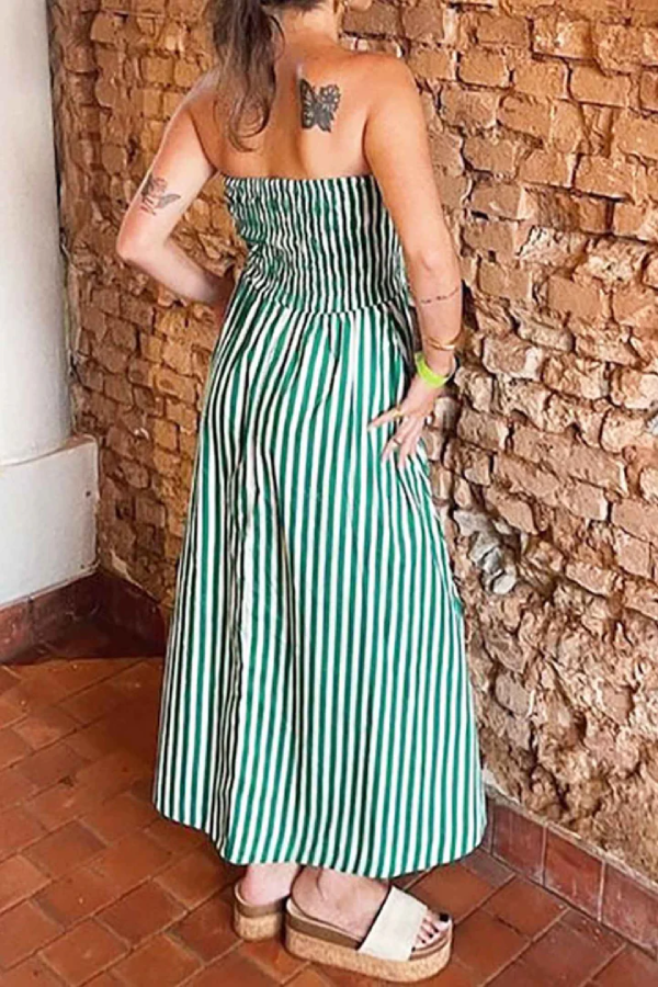 Ärmelloses, schulterfreies, elastisches, plissiertes Maxikleid im Retro-Stil