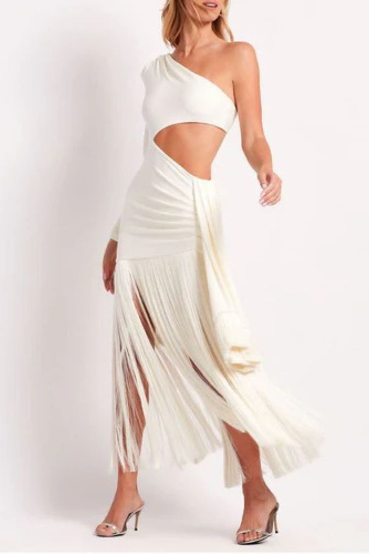 Superbe robe longue extensible à une épaule, à découpes, drapée et à franges