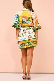 Sommerliche Eleganz – Minikleid aus Leinenmischung mit einzigartigem Druck, Gürtel und Tasche