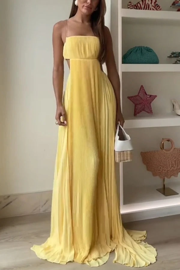 Butter Moment – ​​A-Linien-Maxikleid mit plissierter Taille und Cut-Outs