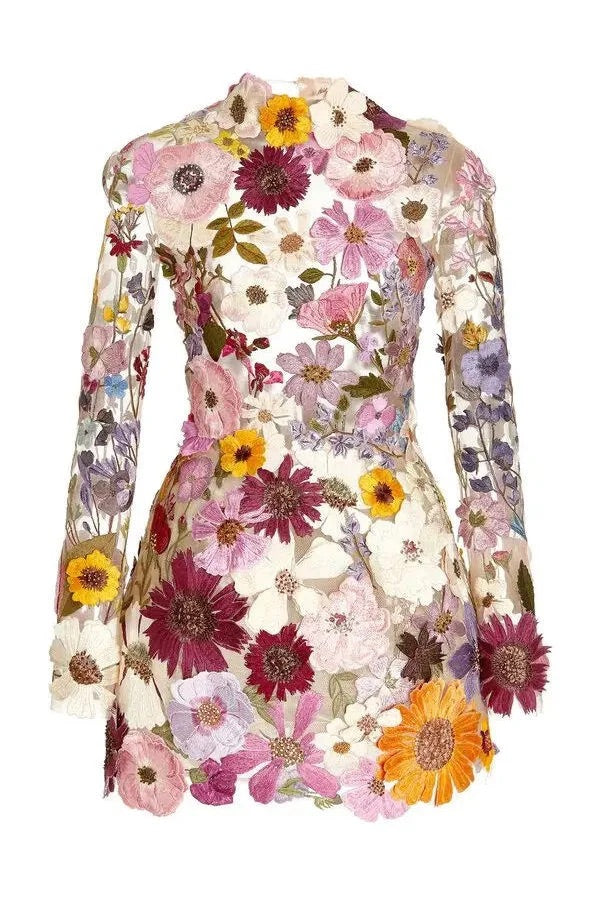Robe mini dos nu à manches longues et appliques florales élégamment enchantées