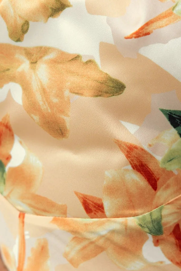 Robe longue dos nu en satin à fleurs Happier Now 