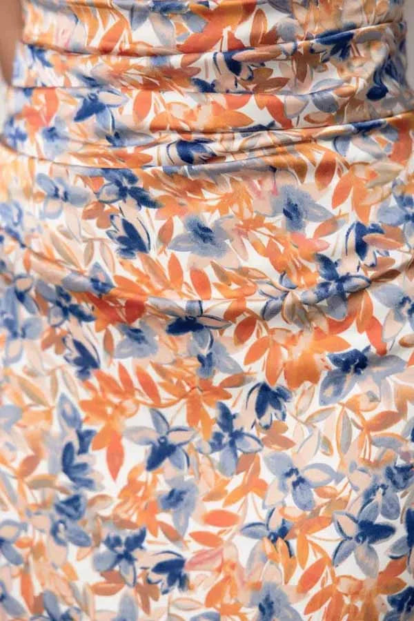 Robe longue asymétrique à volants et à une épaule, motif floral Intense Love 