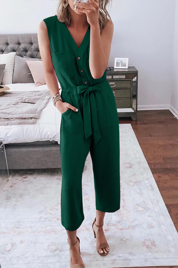 Combinaison courte boutonnée sans manches avec ceinture