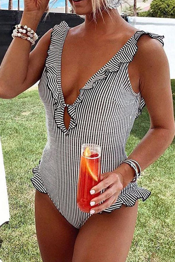 Women's Striped Sweet Ruffled One-piece Swimsuit