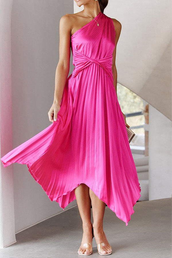 Plissiertes Midikleid aus Satin mit One-Shoulder-Träger