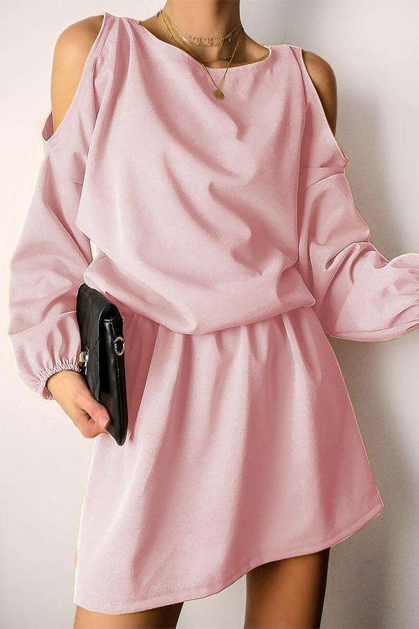 Einfarbiges schulterfreies Kleid