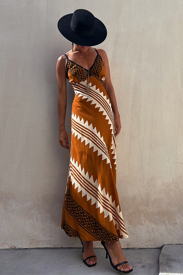 Always Falling – Satin-Midikleid mit Ethno-Print und gesmoktem Rücken