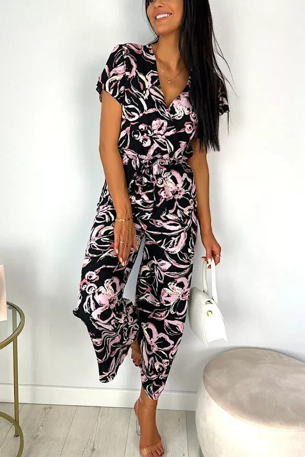 Wickel-Jumpsuit mit Blumenmuster