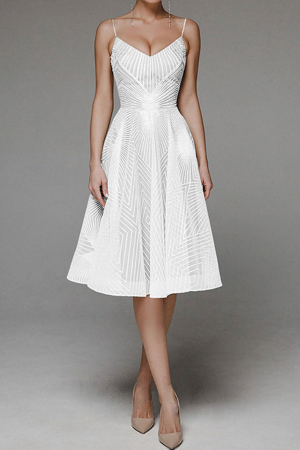 Robe trapèze élégante à bretelles et col en V